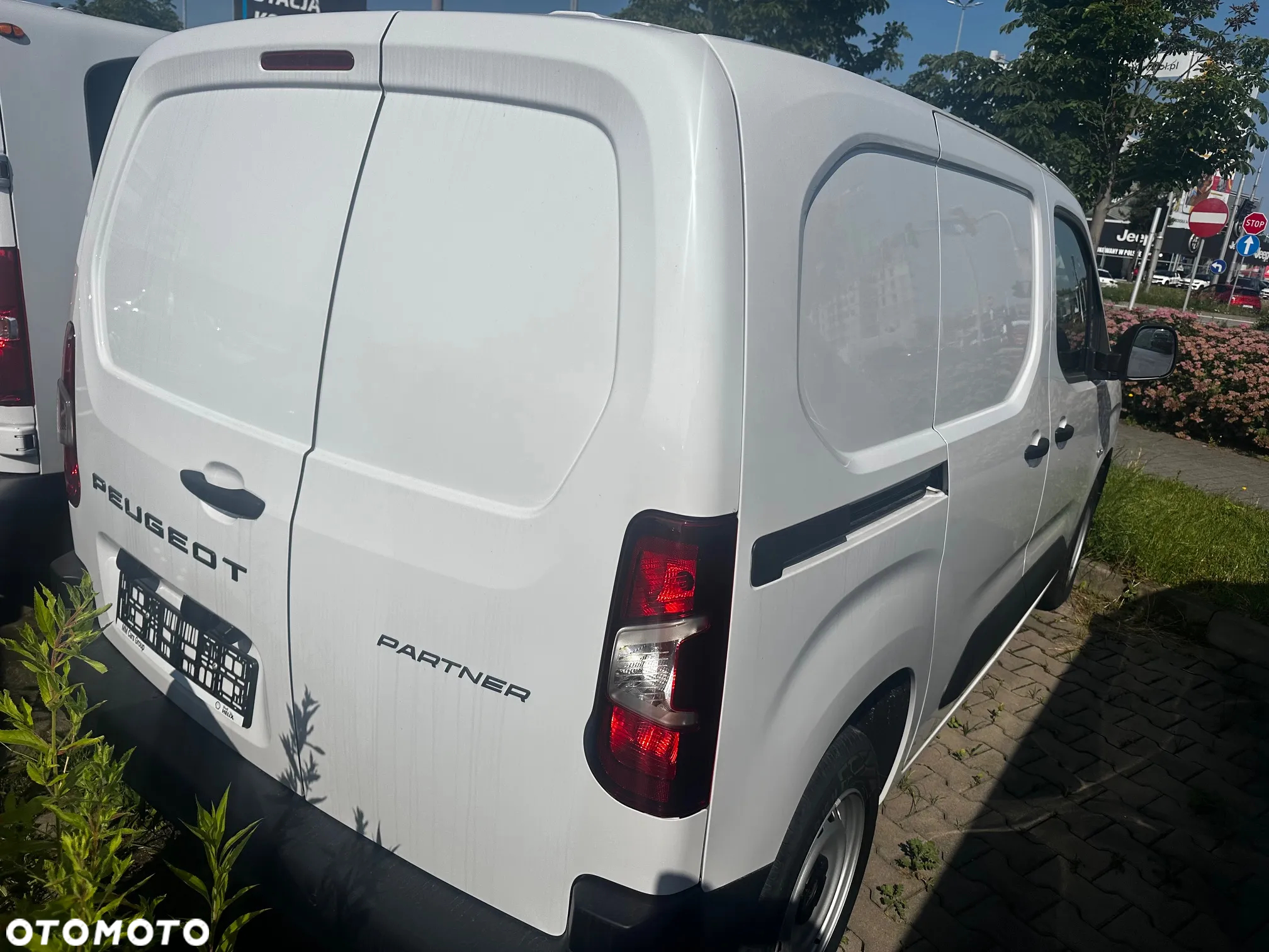 Peugeot Furgon Standard 650kg BlueHDi 100 KM S&S M6 FL - 3