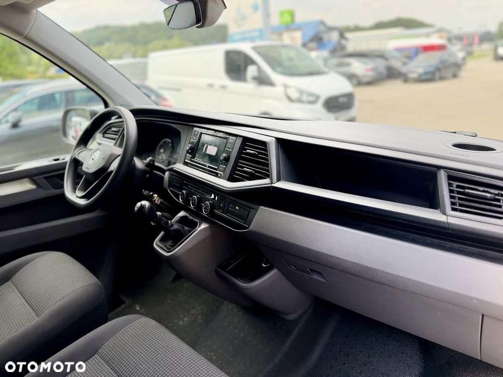 Volkswagen Transporter - 16