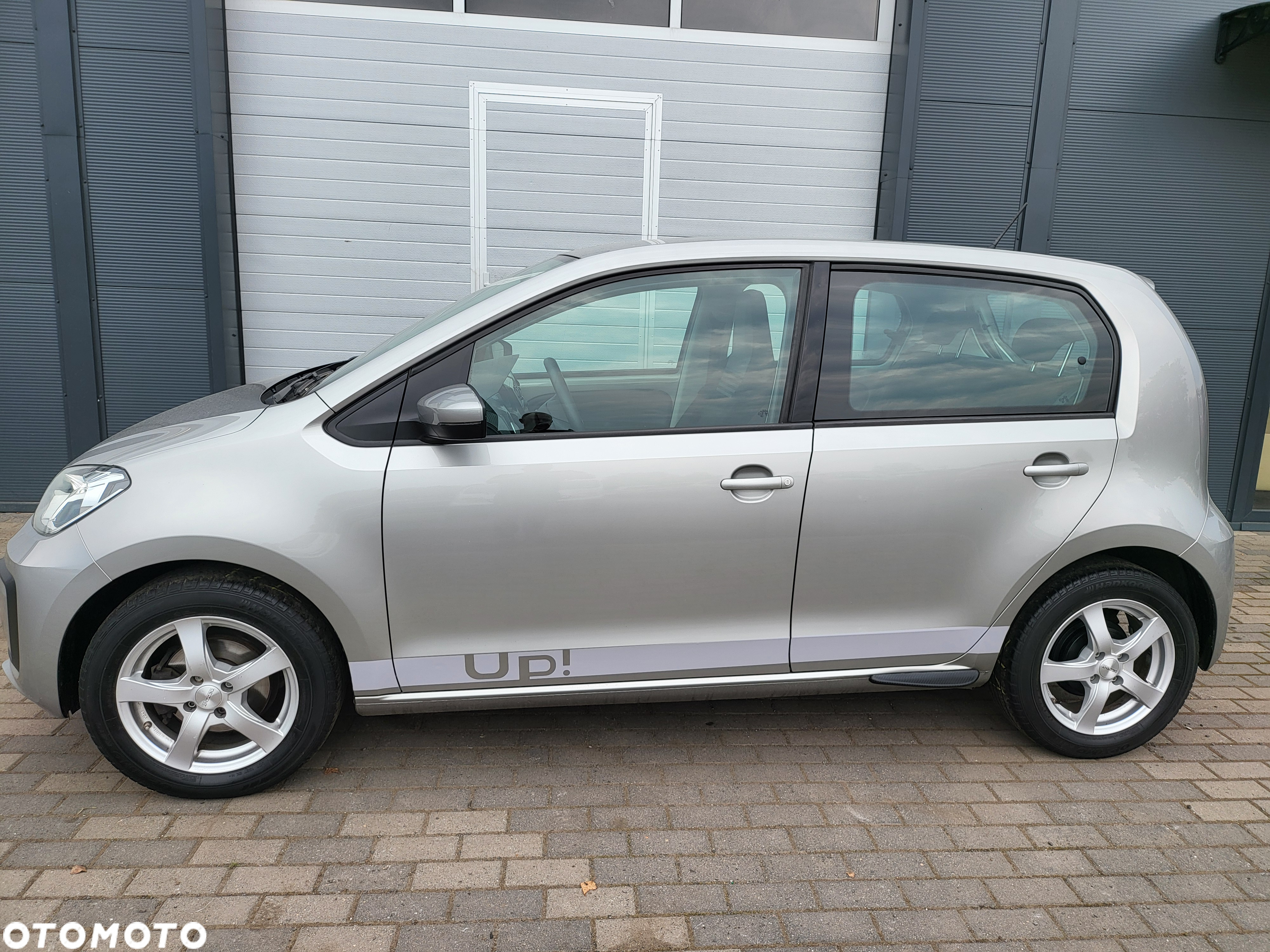 Volkswagen up! 1.0 move - 23