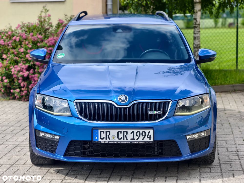 Skoda Octavia 2.0 TDI DSG RS - 25