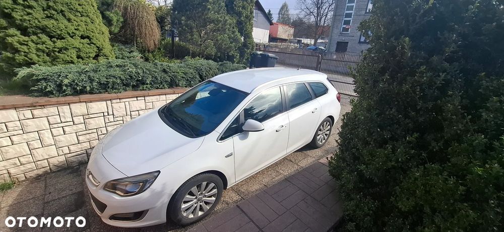 Opel Astra 1.7 CDTI Cosmo - 1