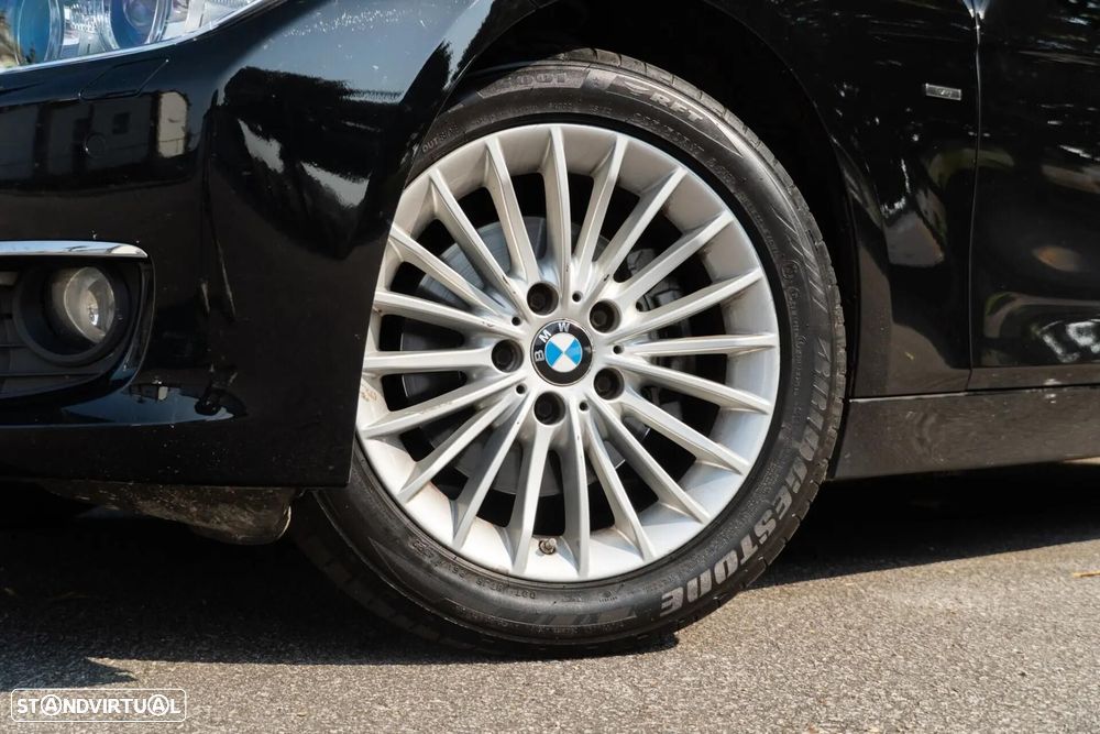 BMW 320 d xDrive Line Luxury - 26