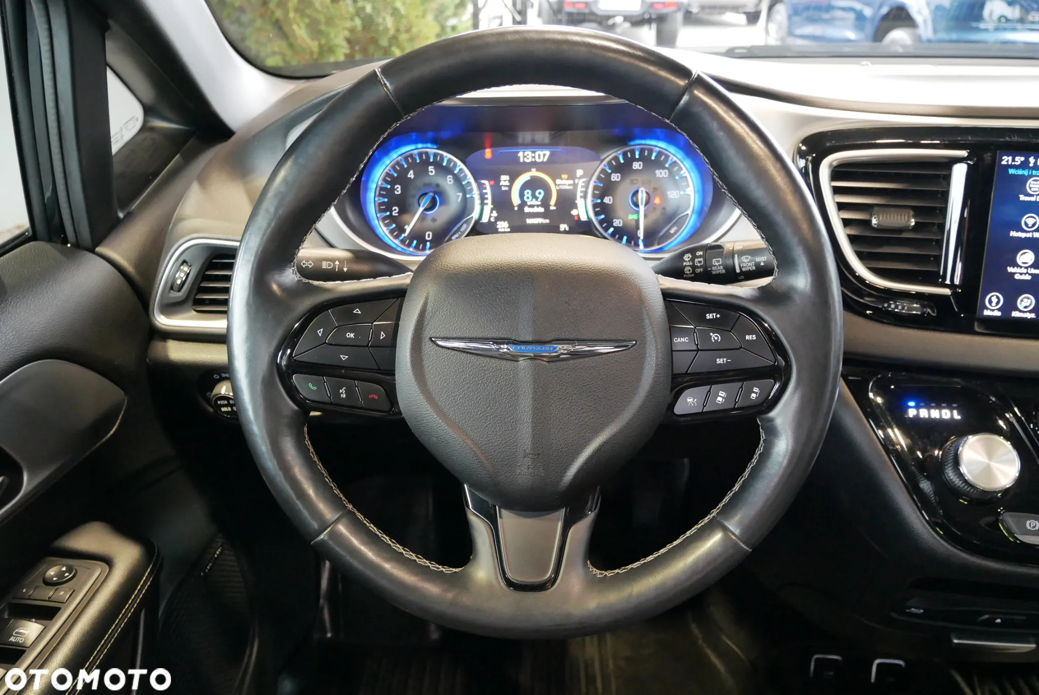 Chrysler Pacifica - 19