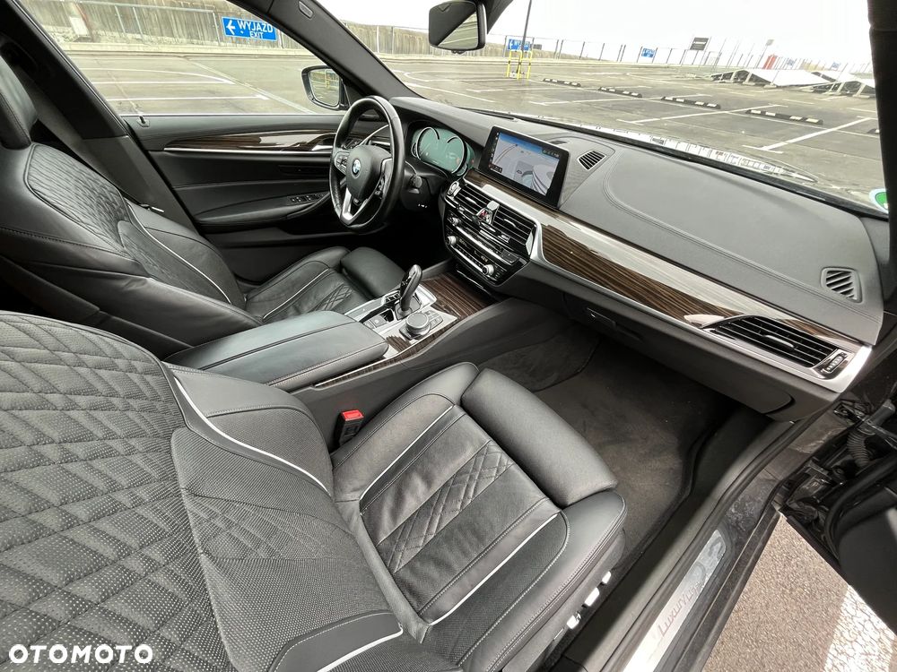 BMW Seria 5 520i Luxury Line - 16