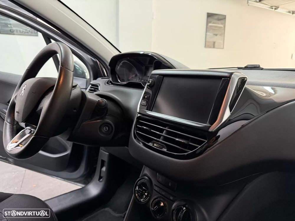Peugeot 208 1.4 HDi Active - 16