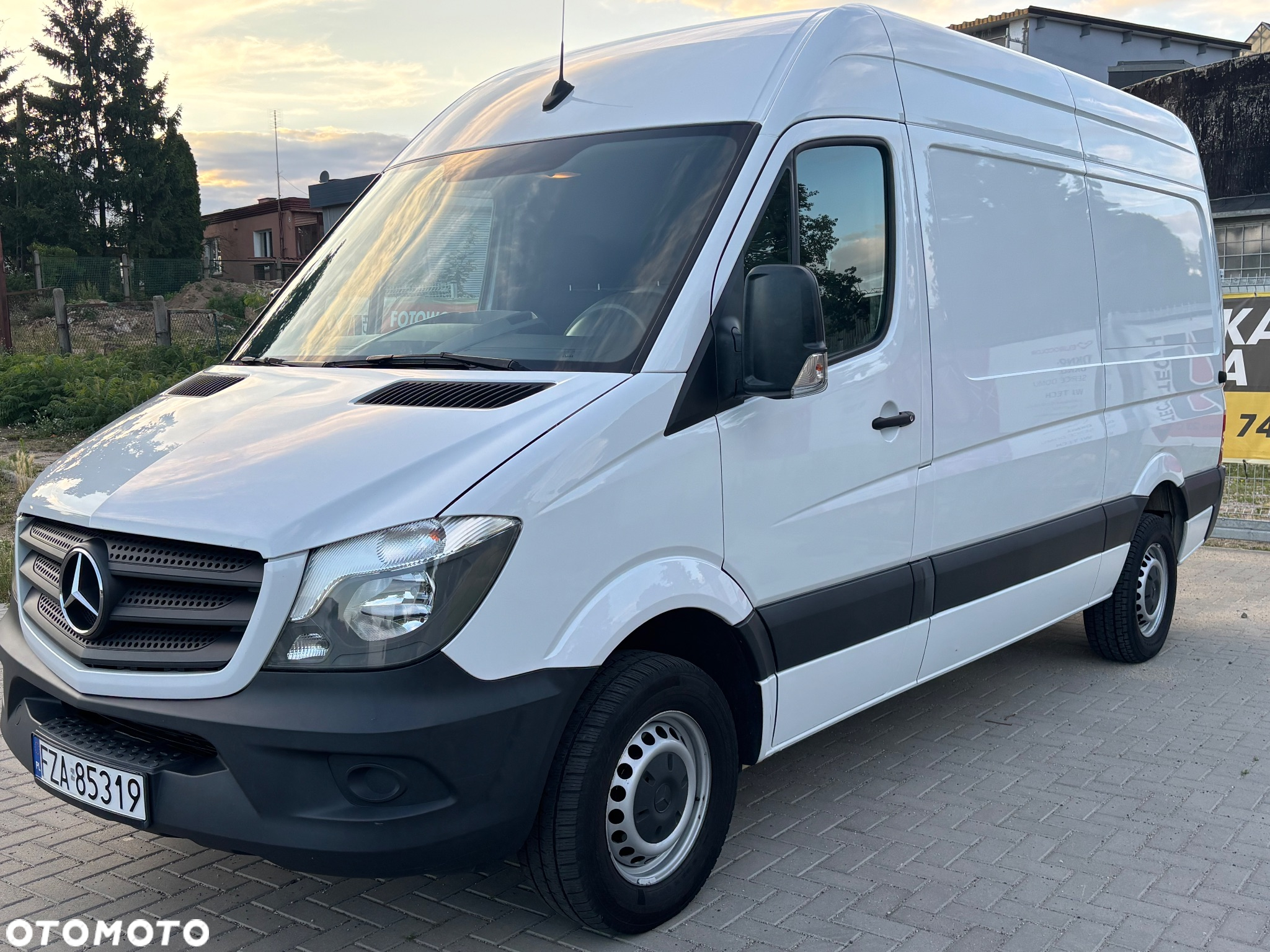 Mercedes-Benz SPRINTER L2H2 - 14