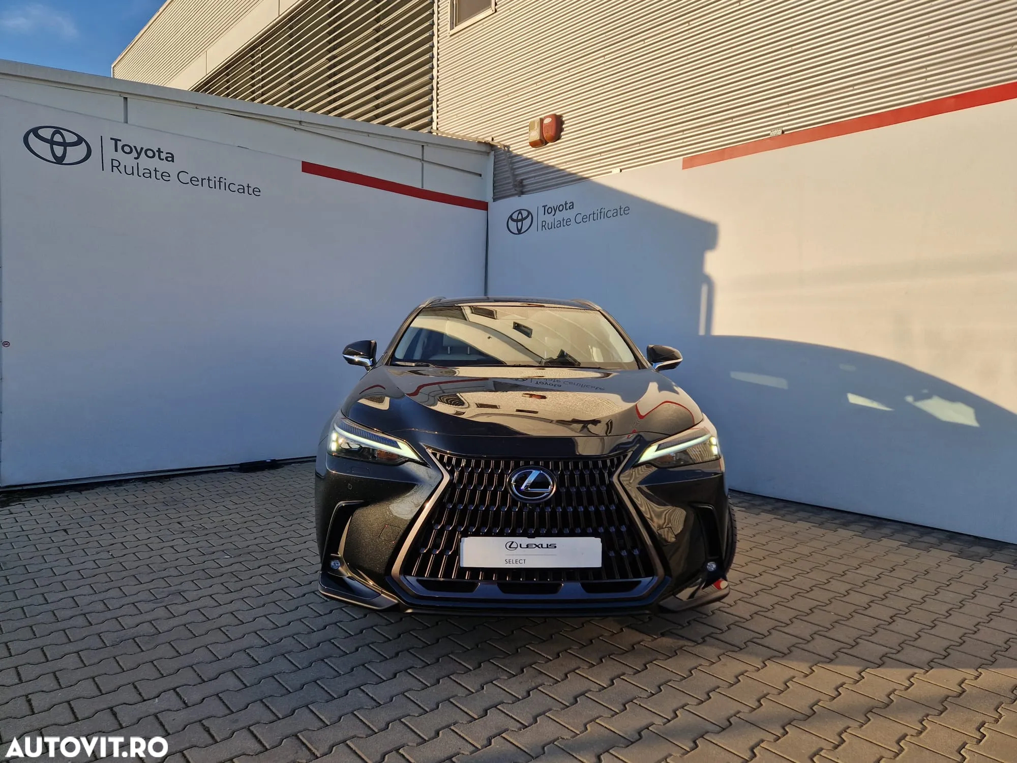 Lexus Seria NX 350h AWD 2.5 TNGA HV 25H CVT Executive - 2