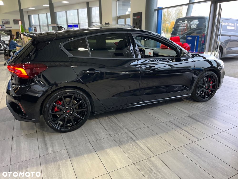 Ford Focus 2.3 EcoBoost ST X - 17