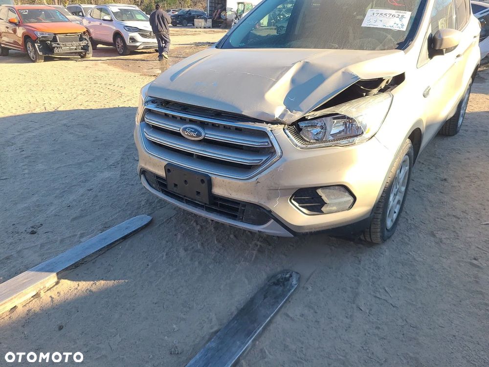 Ford Escape - 7