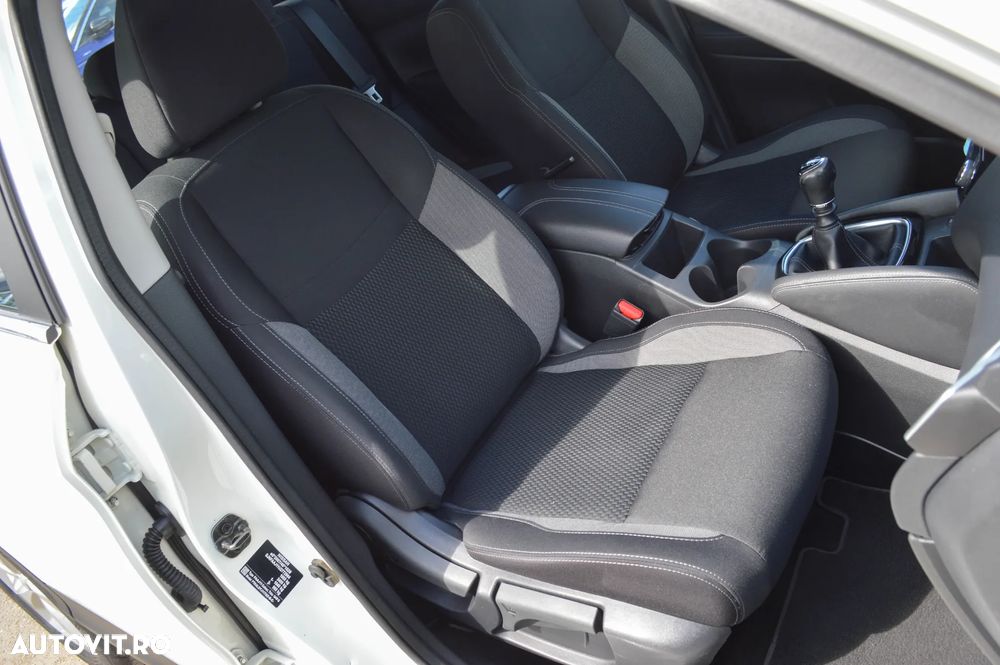 Nissan Qashqai 1.5D 114CP 2WD N-Connecta - 24