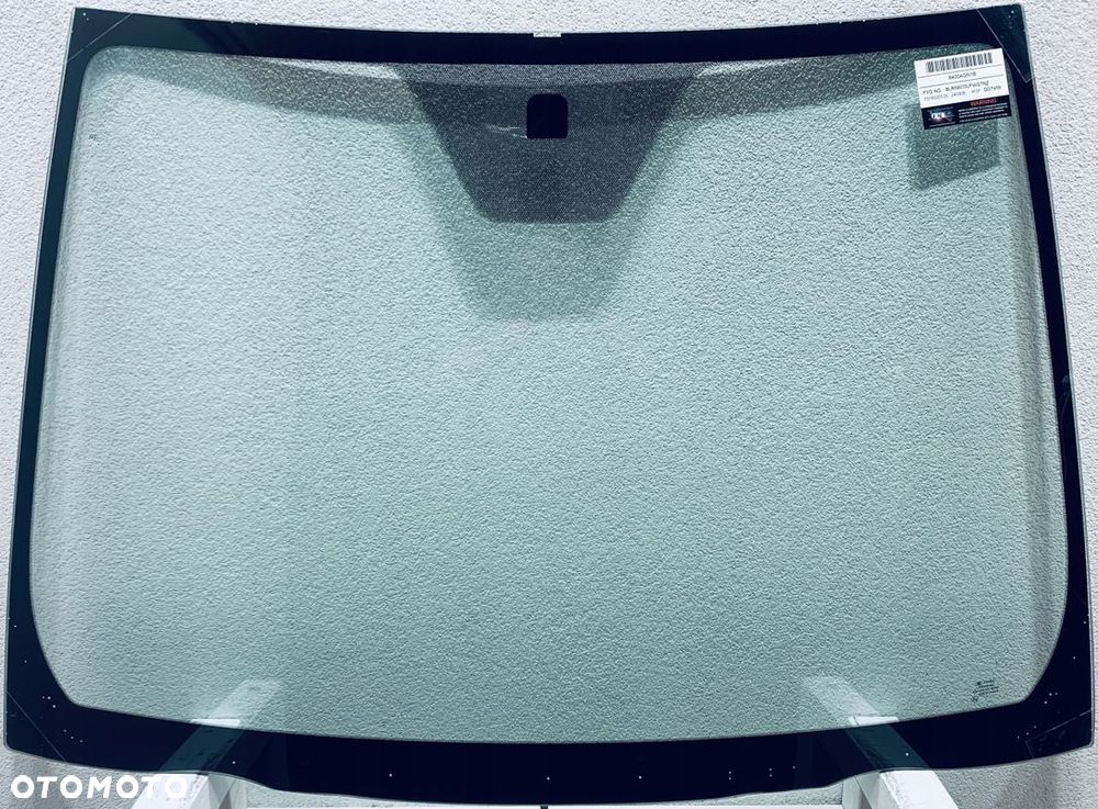 Szyba przednia przednia TOYOTA YARIS III 2011-2020 - 1
