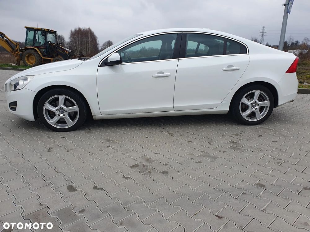 Volvo S60 - 4