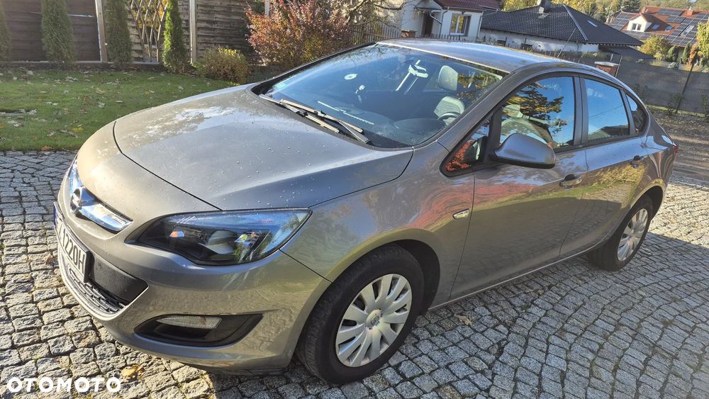 Opel Astra - 2