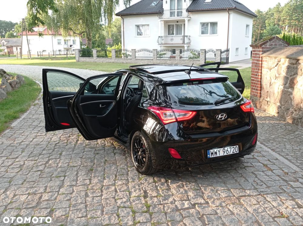 Hyundai i30 1.6 GDI Premium - 12