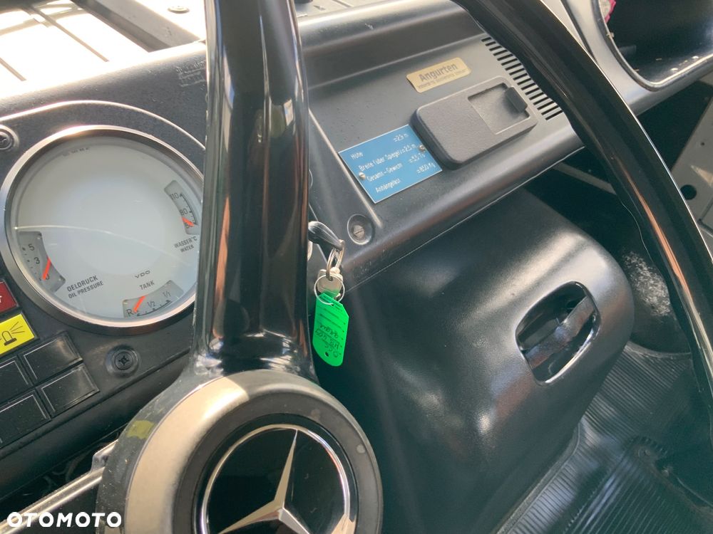 Mercedes-Benz L409/G35 - 12