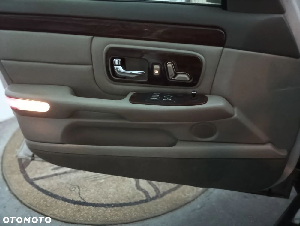 Cadillac Deville - 17