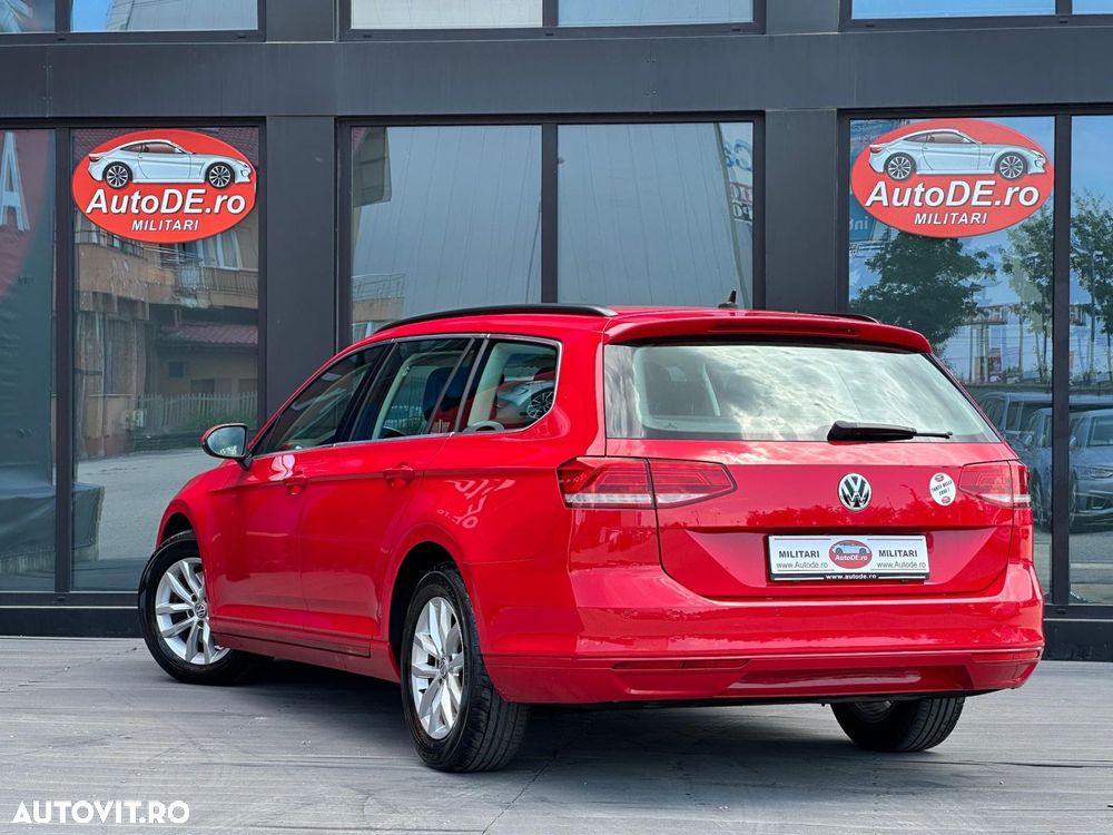 Volkswagen Passat - 4