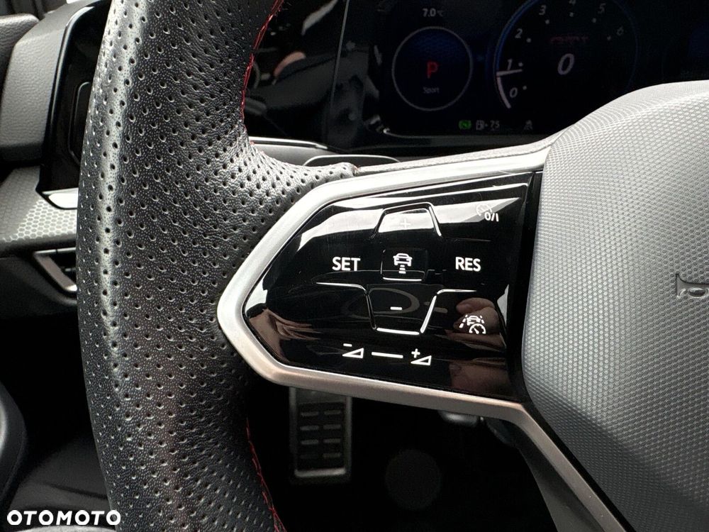 Volkswagen Golf 2.0 TSI GTI DSG - 17