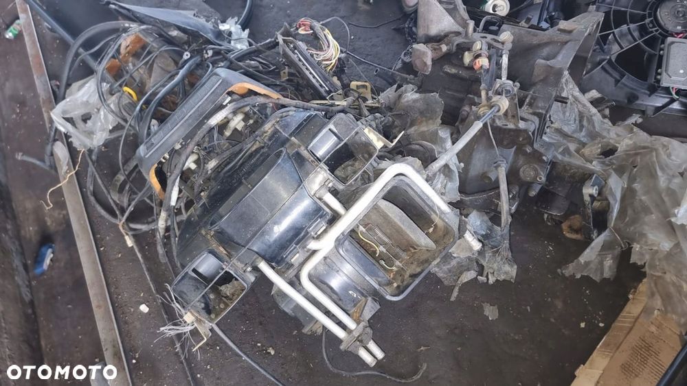 PANEL TULNEL NAGRZEWNICA WIĄZKA MERCEDES W123 - 3