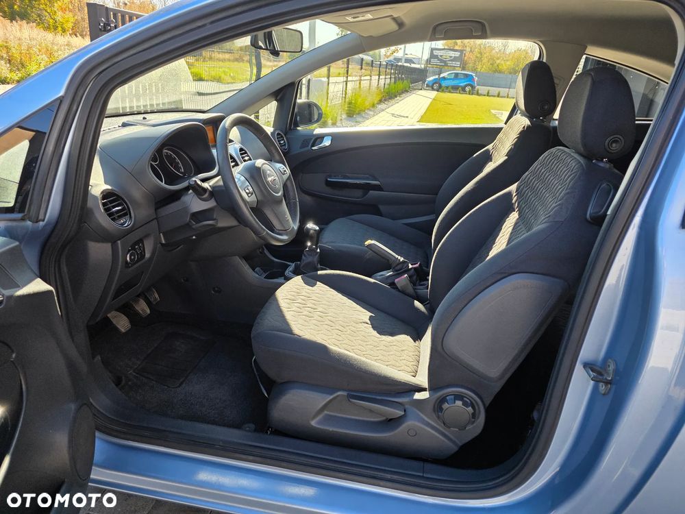 Opel Corsa 1.4 16V Active - 9