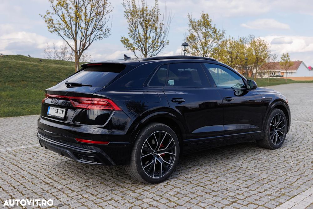 Audi Q8 - 6