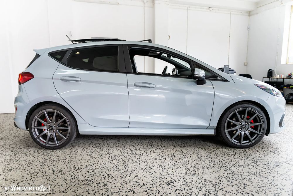 Ford Fiesta 1.5 EcoBoost ST - 4