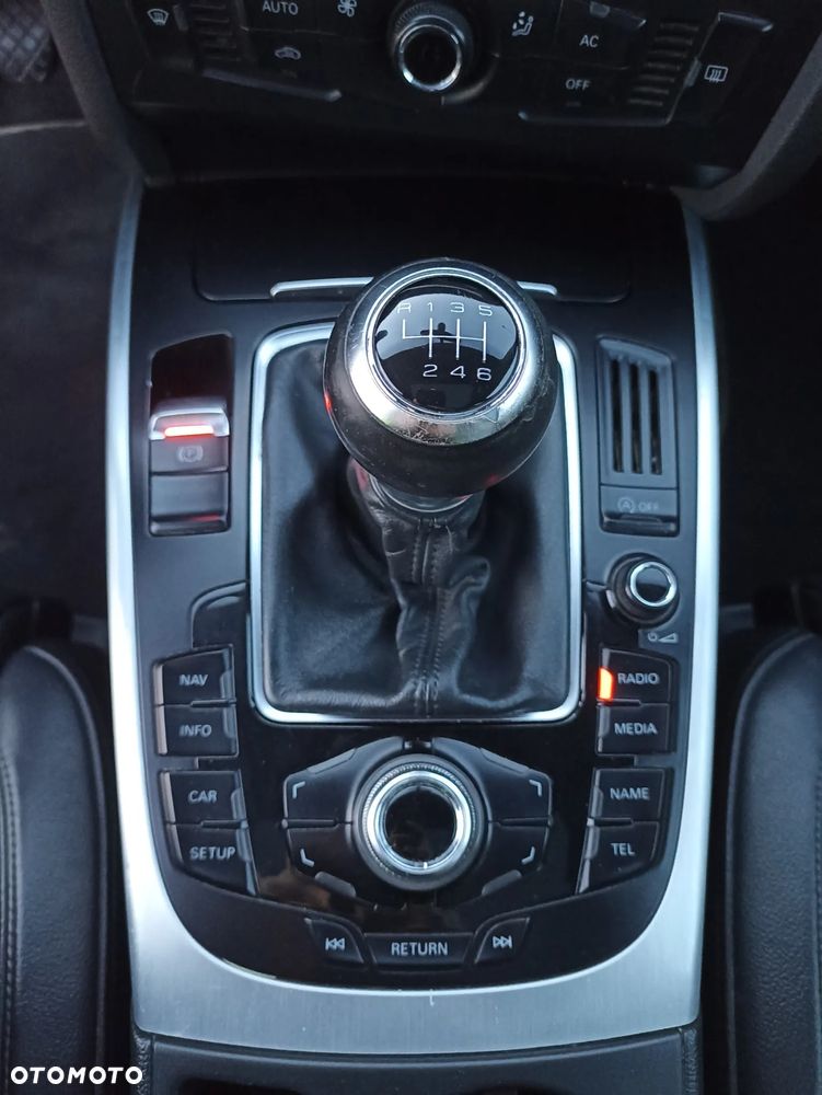 Audi A4 Avant 2.0 TDI - 24