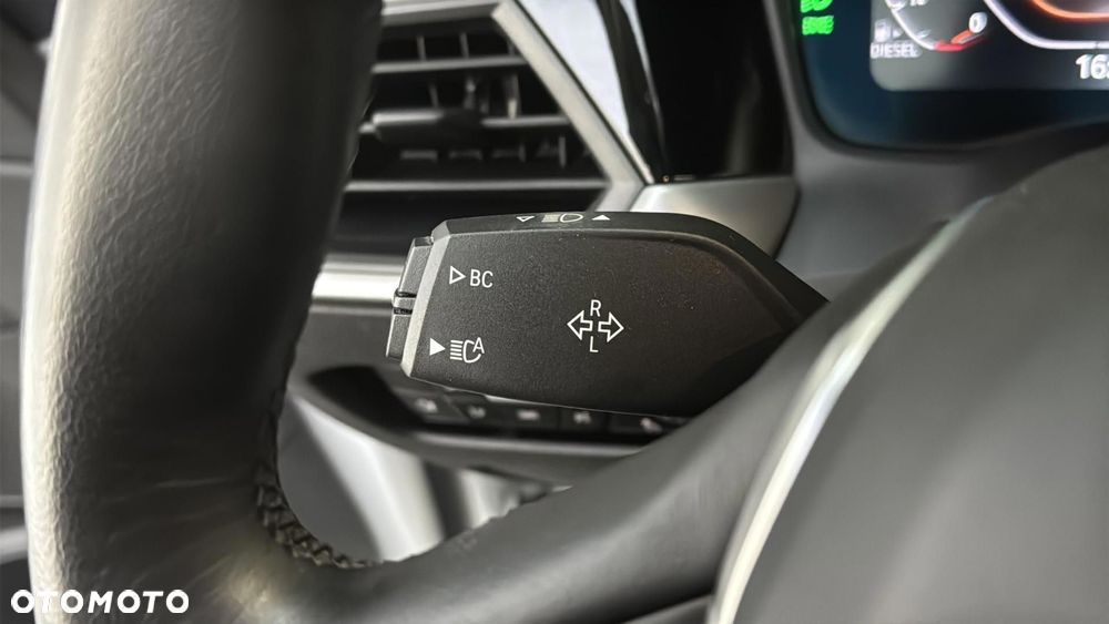 BMW Seria 3 318d MHEV Advantage - 29