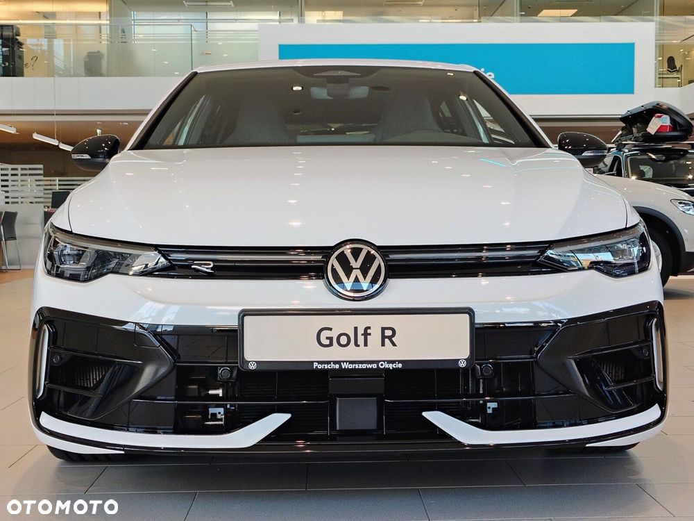Volkswagen Golf - 2