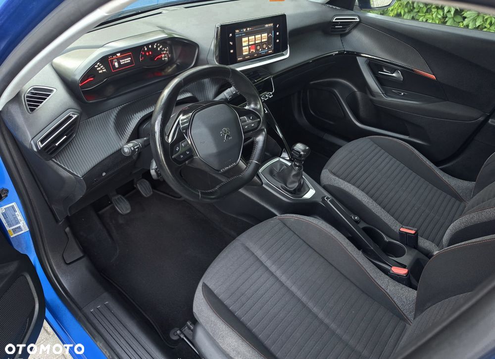 Peugeot 2008 - 6