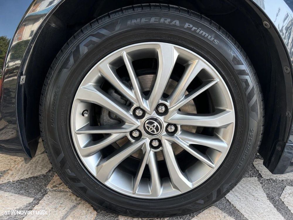Toyota Avensis Touring Sports 1.6 D-4D Exclusive - 24