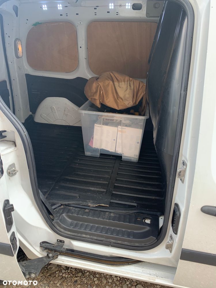 Renault Kangoo dCi 90 FAP Grand - 12