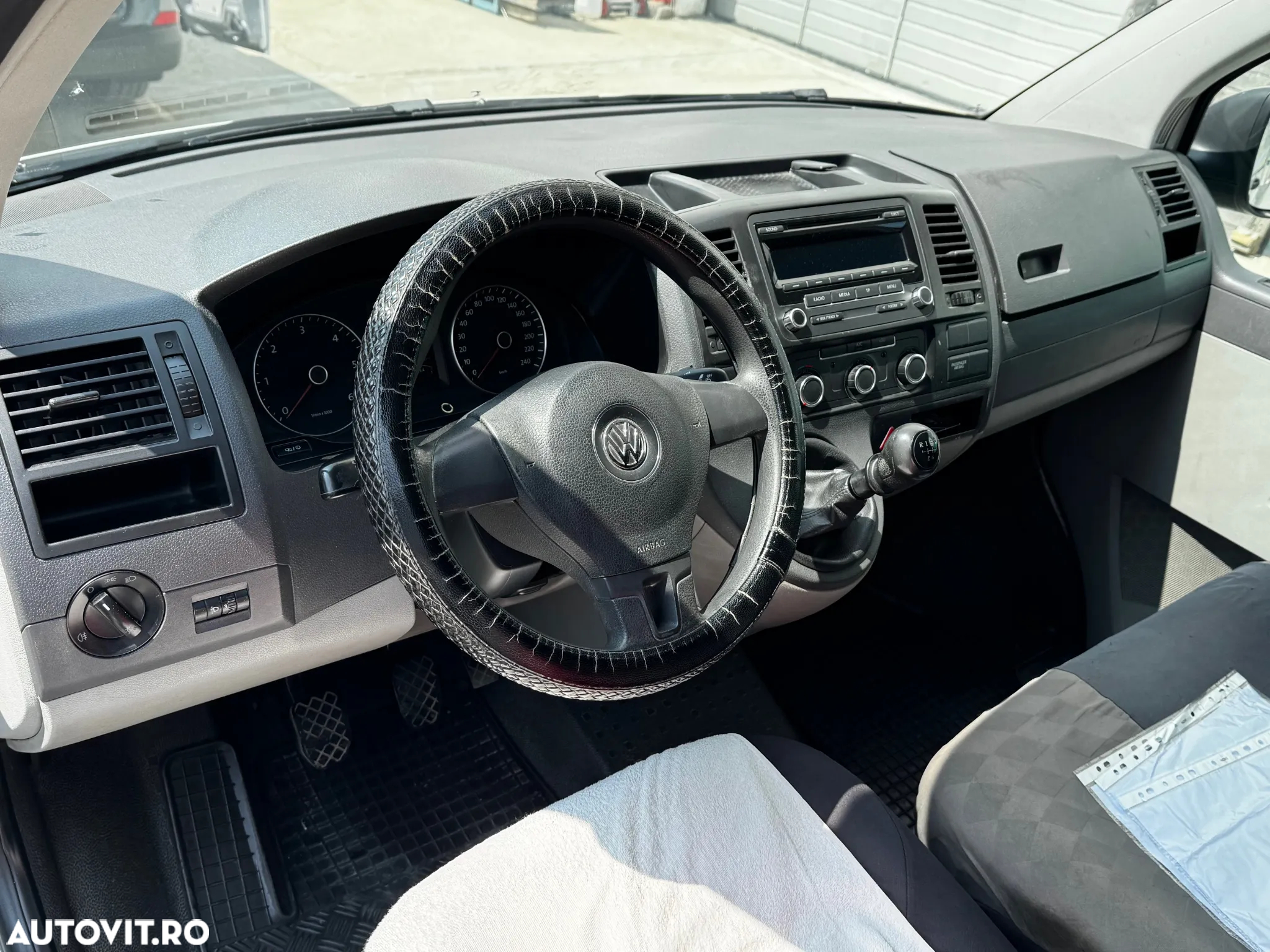 Volkswagen Transporter - 8