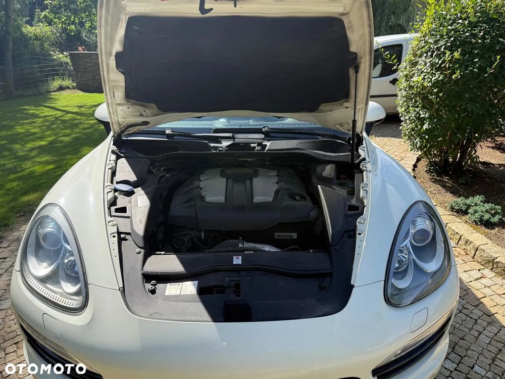 Porsche Cayenne - 8