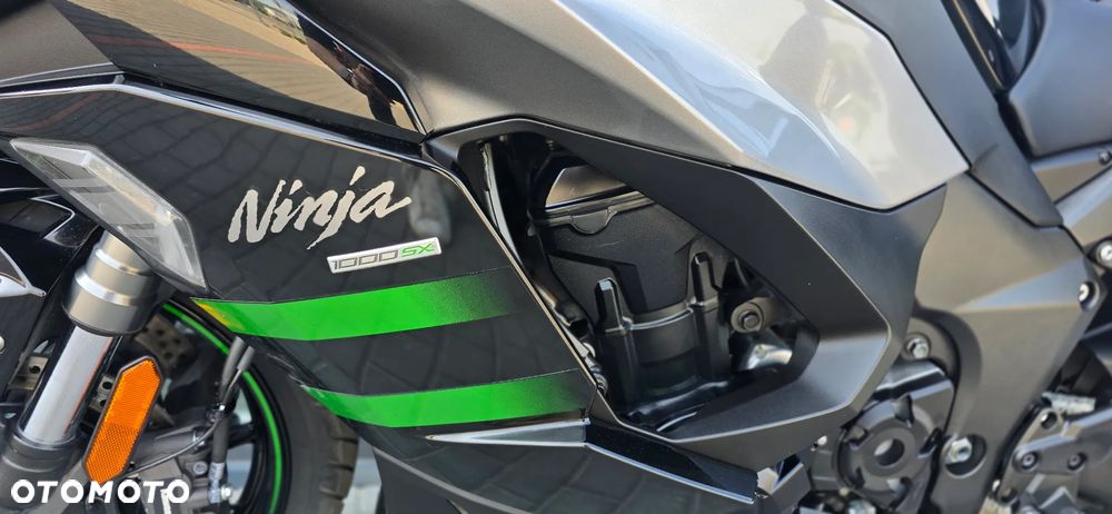 Kawasaki Ninja 1000 SX - 39