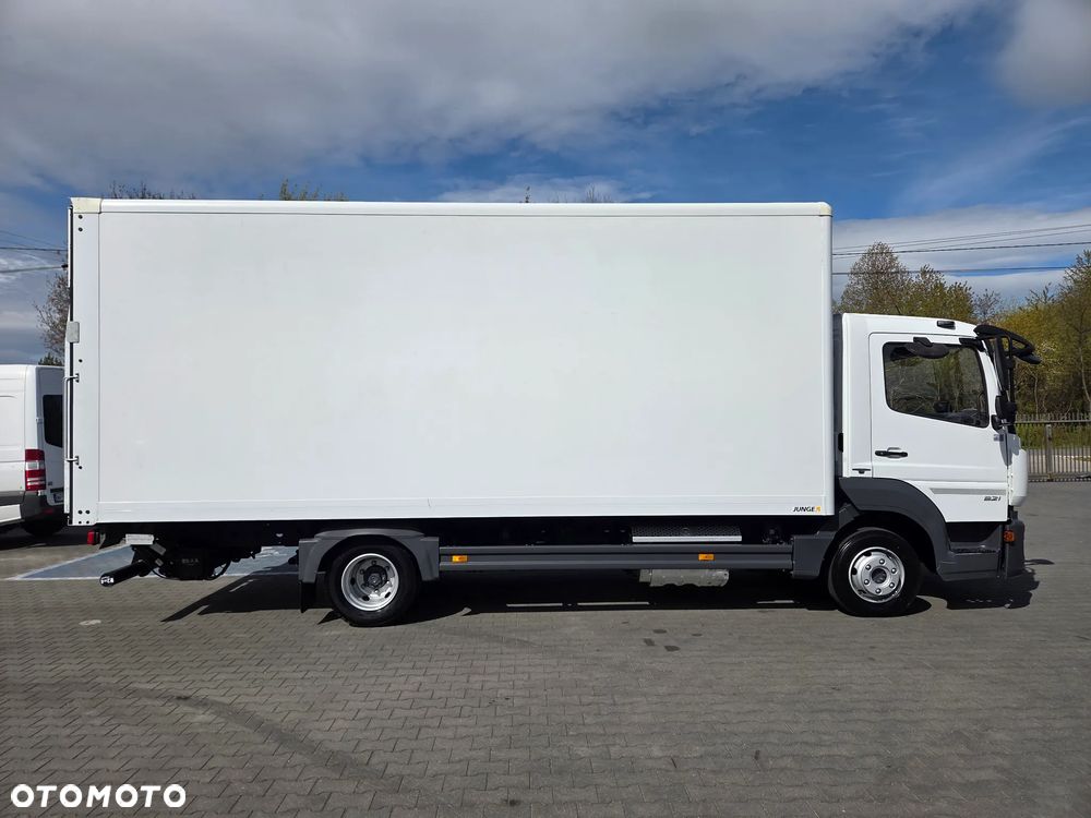 Mercedes-Benz Atego 821 - 3