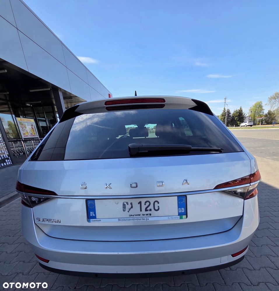 Skoda Superb 2.0 TDI SCR Ambition DSG - 10