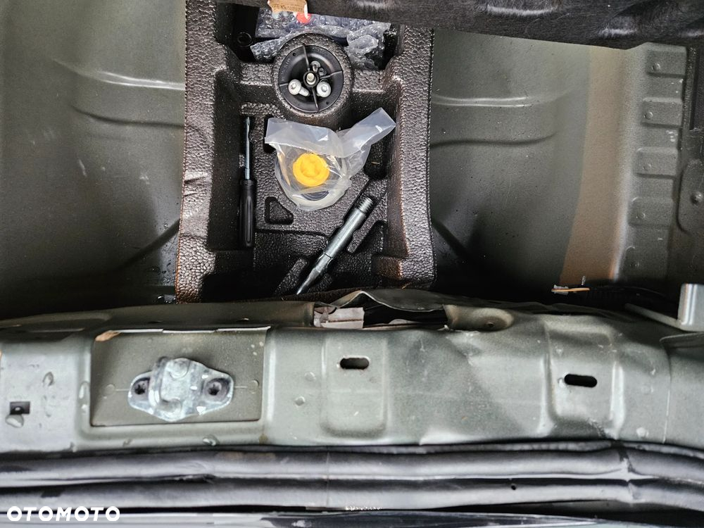 Opel Corsa 1.4 Cosmo - 17