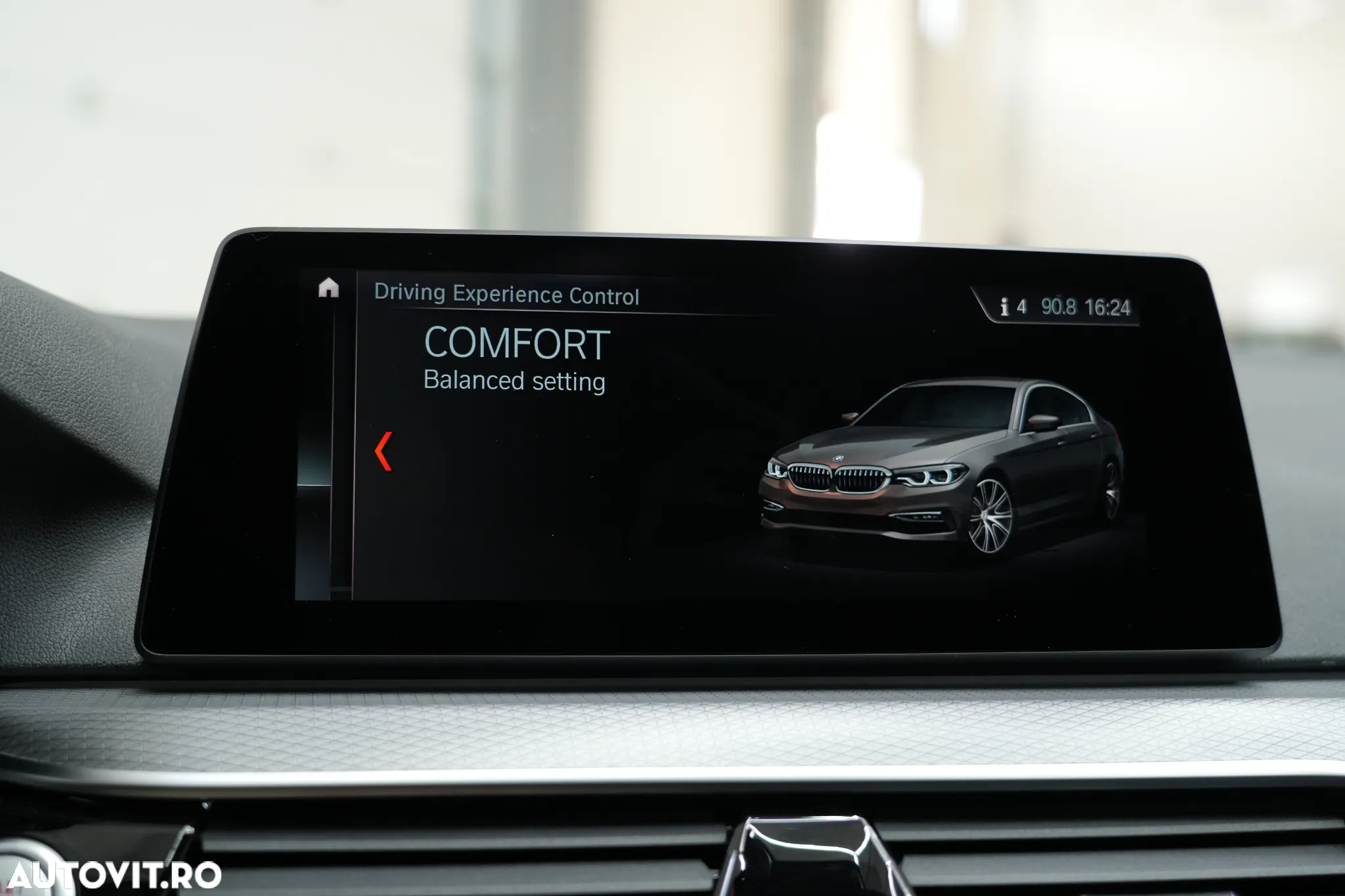 BMW Seria 5 520i AT - 24