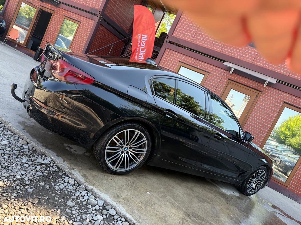 BMW Seria 5 520d AT - 33