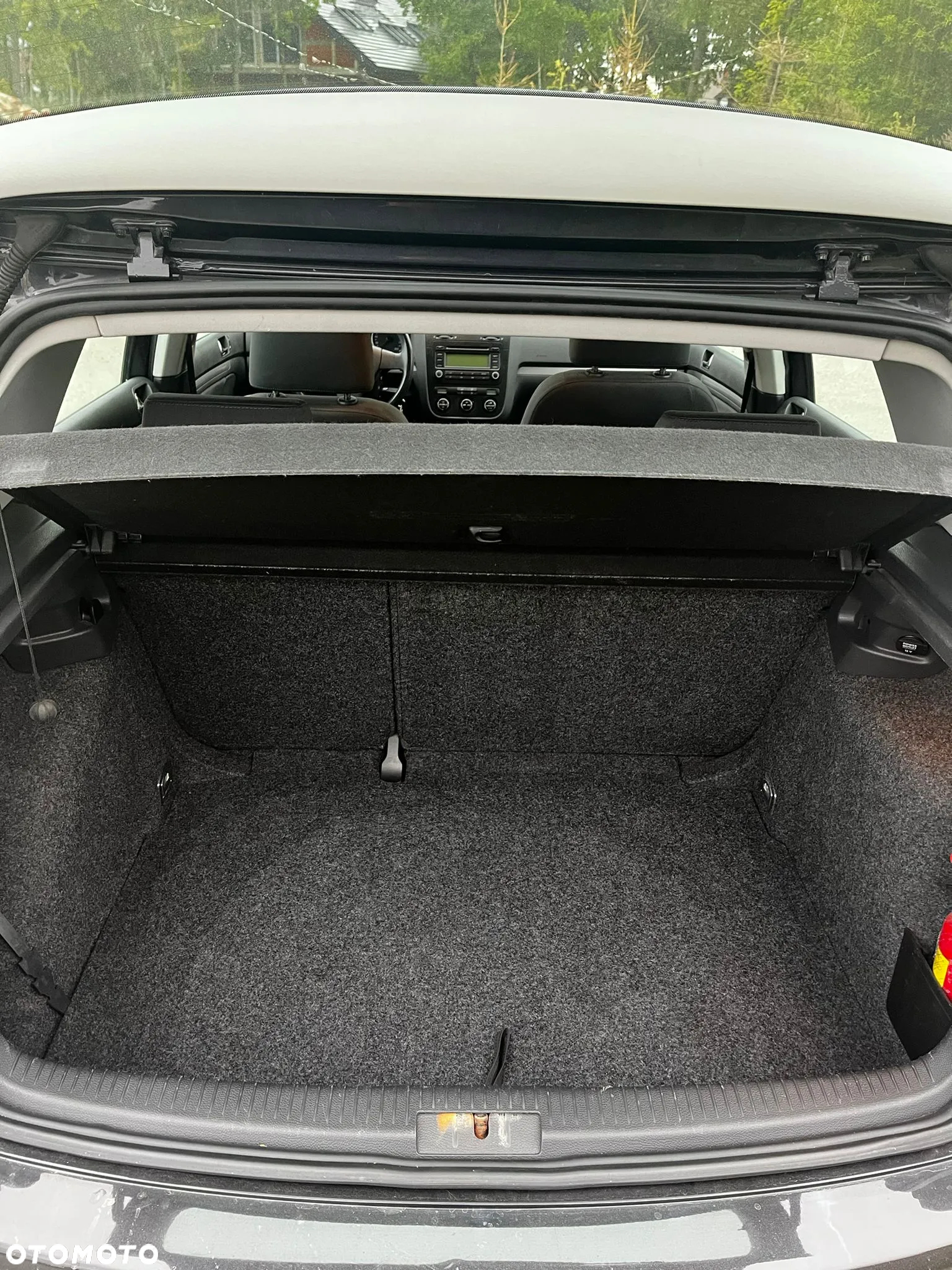 Volkswagen Golf - 6