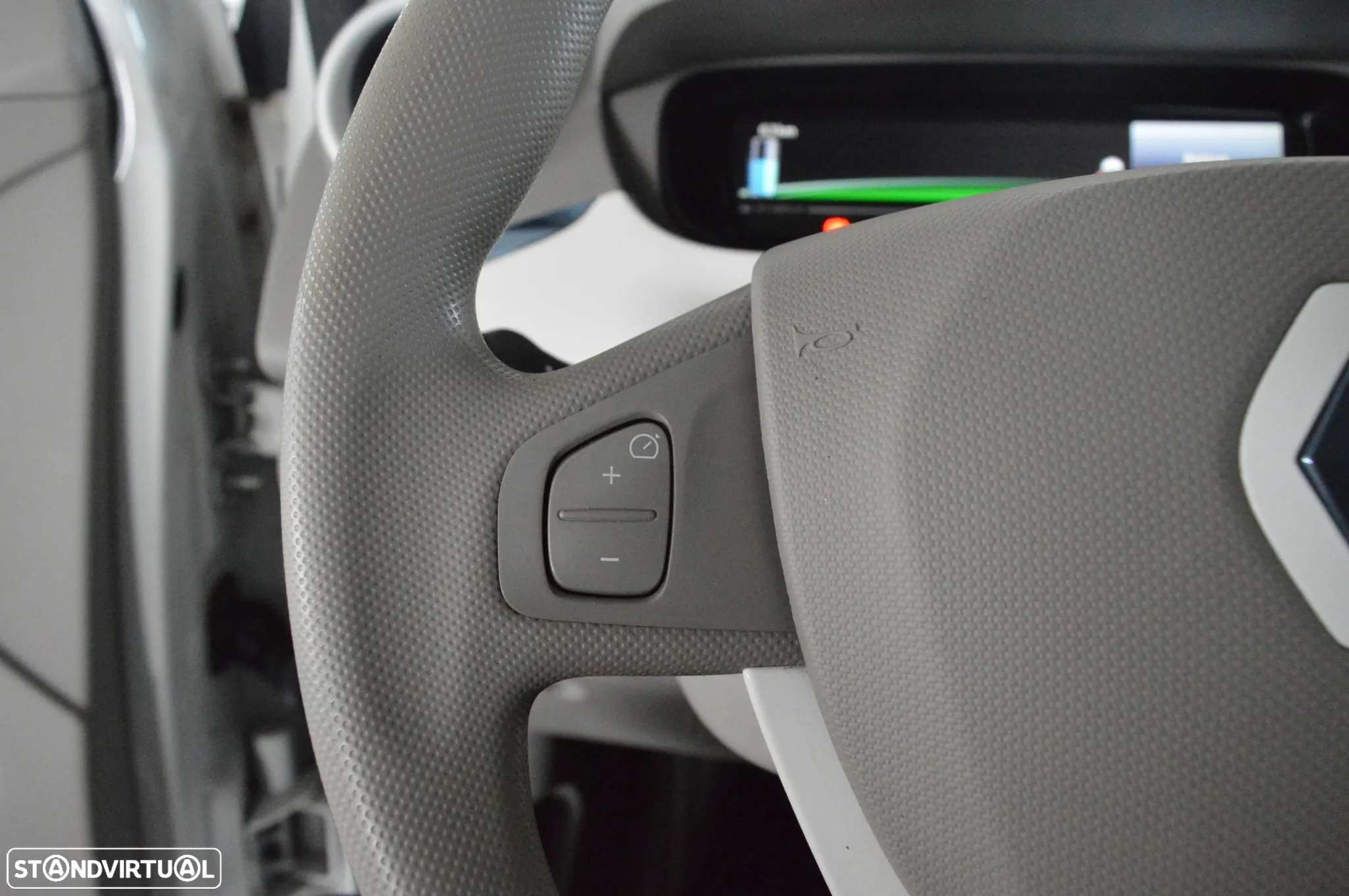 Renault Zoe (c/ Bateria) Life - 12