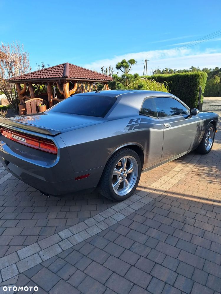 Dodge Challenger - 3