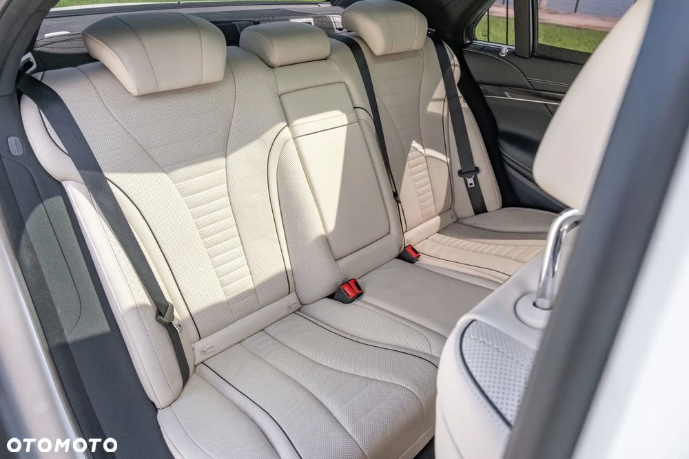 Mercedes-Benz Klasa S 560 9G-TRONIC - 17