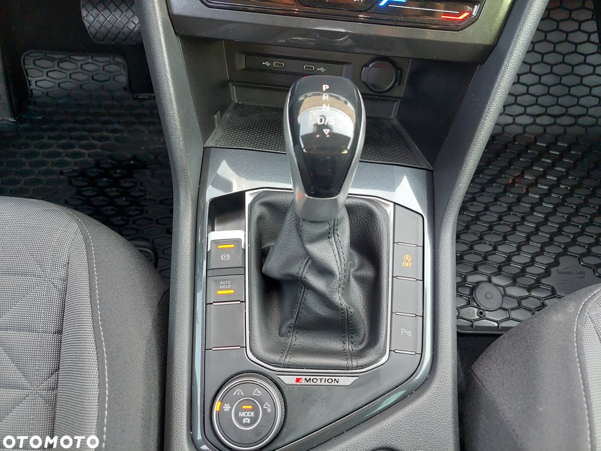Volkswagen Tiguan 2.0 TSI 4Mot Life DSG - 28