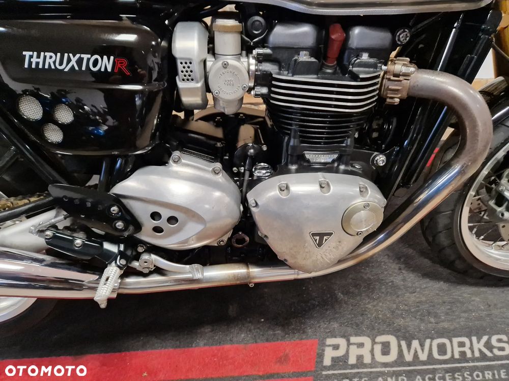 Triumph Thruxton - 15