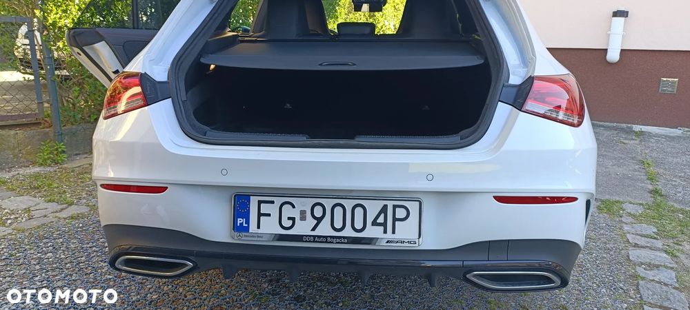Mercedes-Benz CLA 250 e 8G-DCT AMG Line - 15