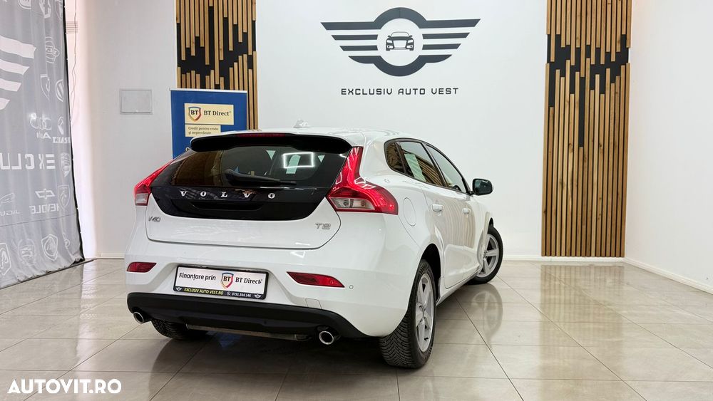Volvo V40 T2 - 4