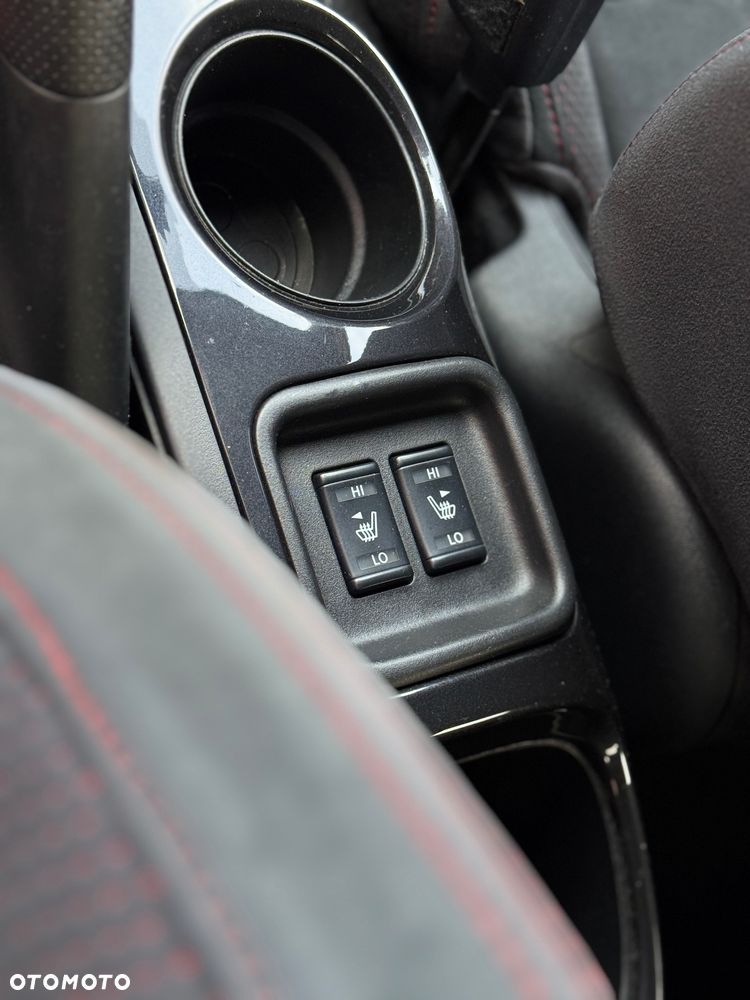 Nissan Juke 1.6 DIG-T Nismo RS - 17