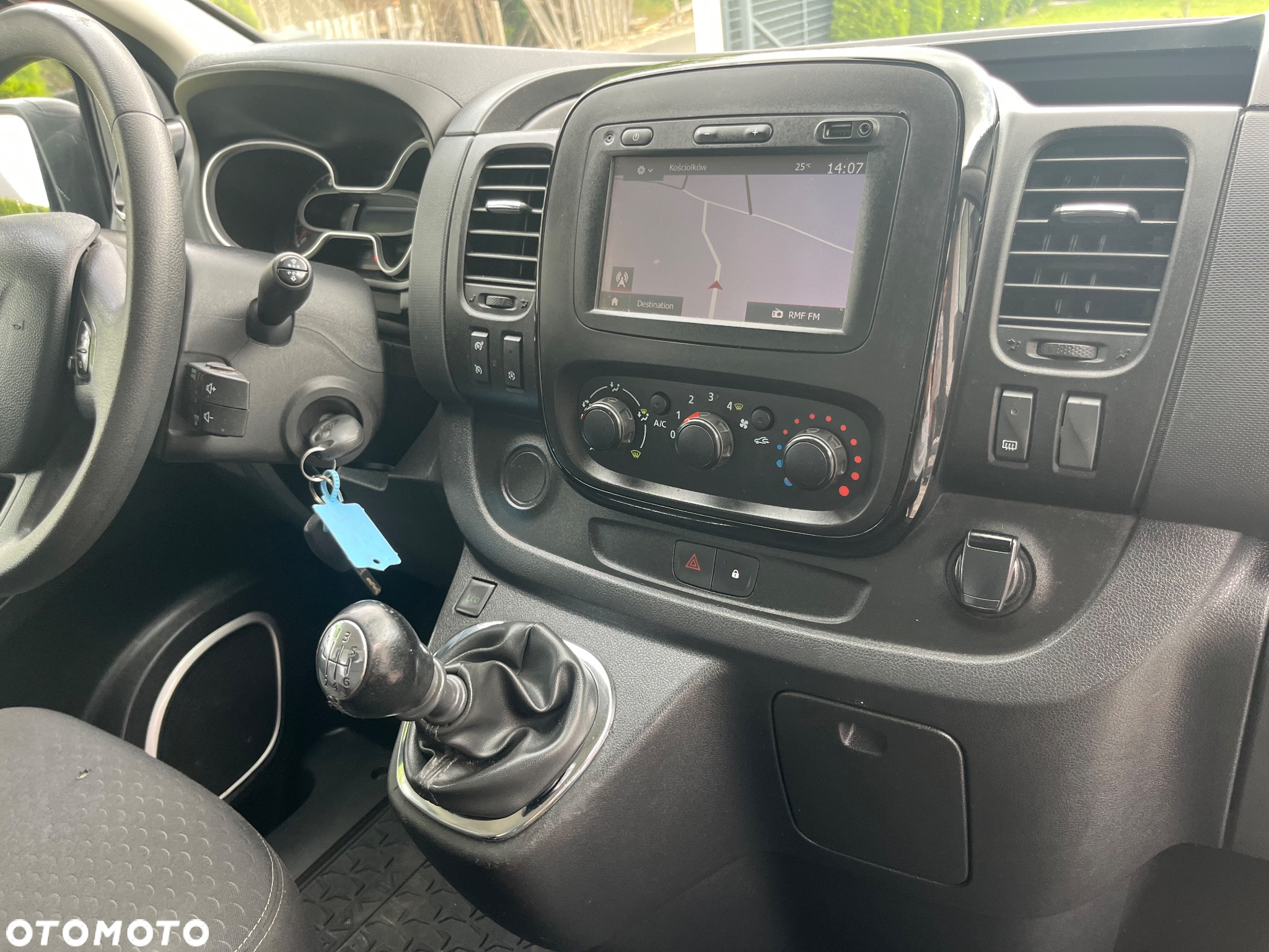 Opel Vivaro - 21